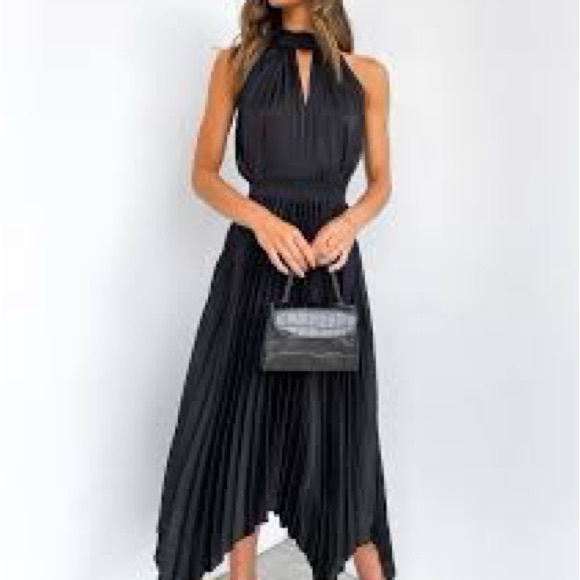 Petal & Pup Black Dominique Dress - Never worn - Picture 2 of 2